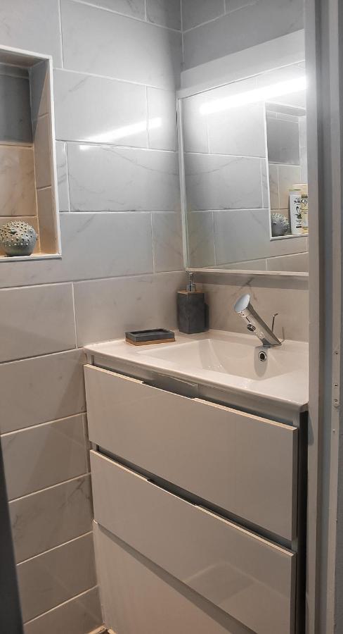 Le 8 ∙ Appartement Cosy Avec Balcon Vue Sur Mer 메르레뱅 외부 사진