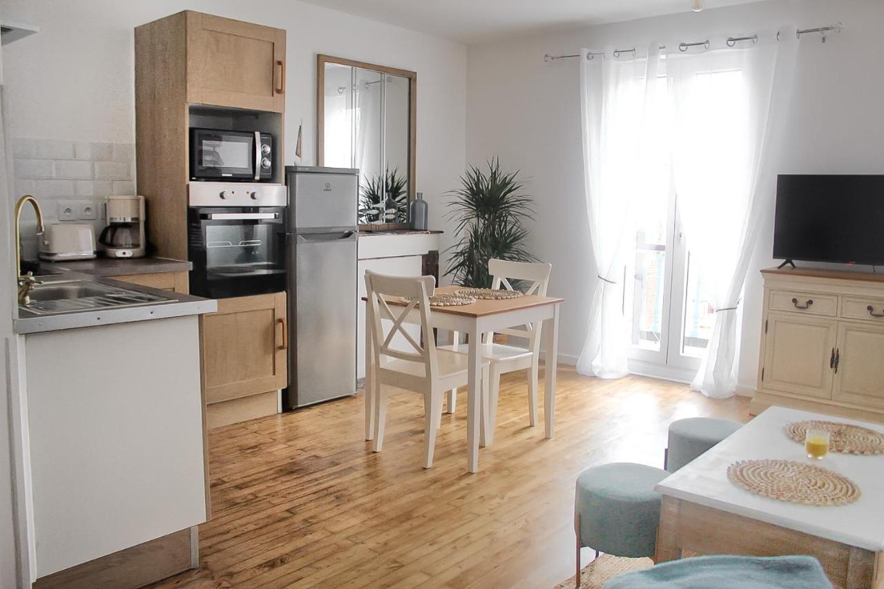 Le 8 ∙ Appartement Cosy Avec Balcon Vue Sur Mer 메르레뱅 외부 사진
